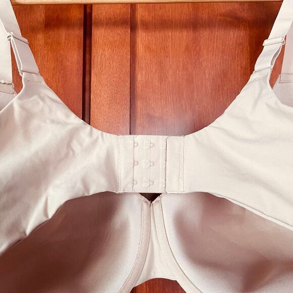 Skims Fits Everybody T-Shirt Demi Bra Mica Size 44H - Picture 5 of 7